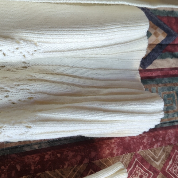 White knit wrap sweater - Picture 4 of 9